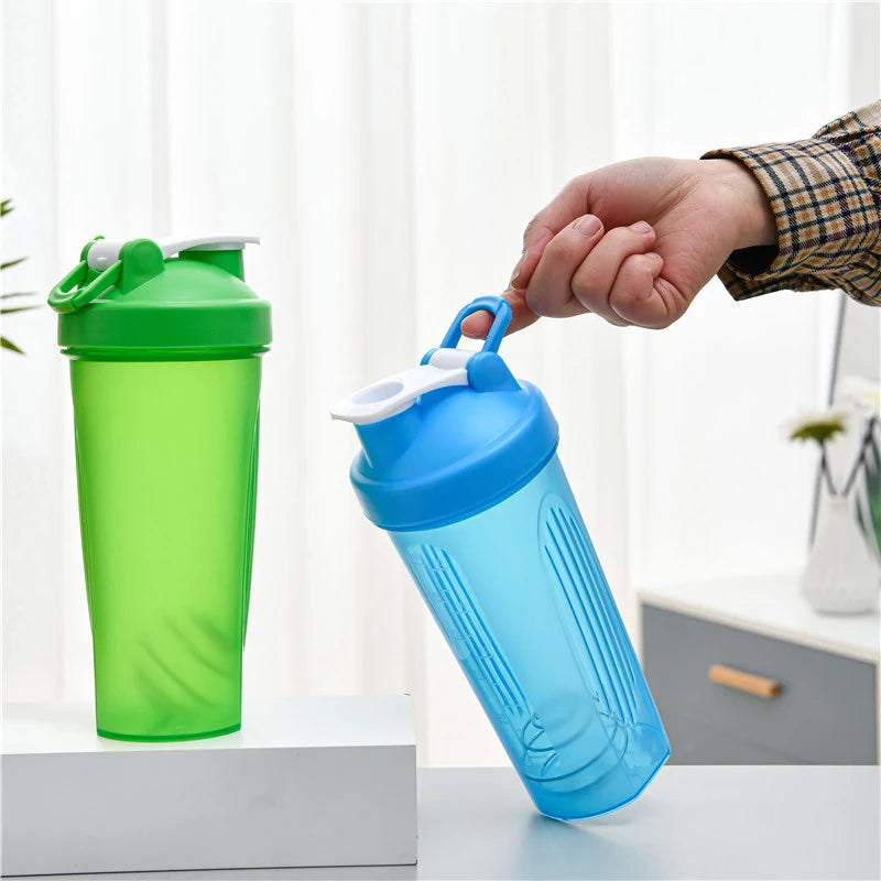 Shaker Power 600 ml: ¡Mezcla tu proteína al instante! 💪